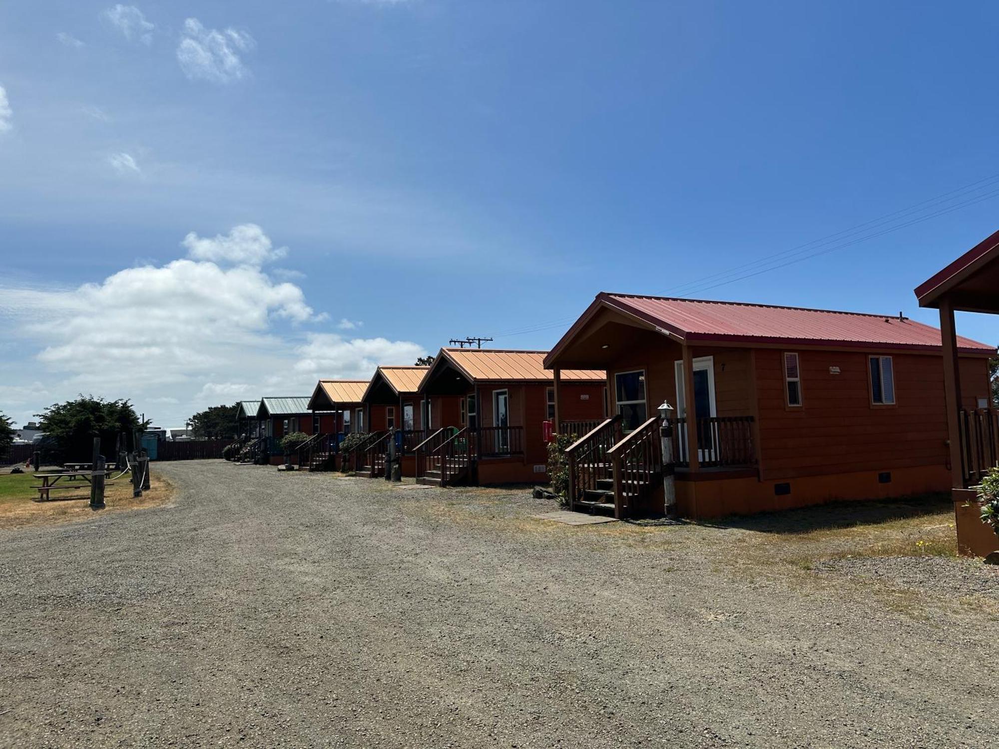 Westport Inn Cabins Exterior foto
